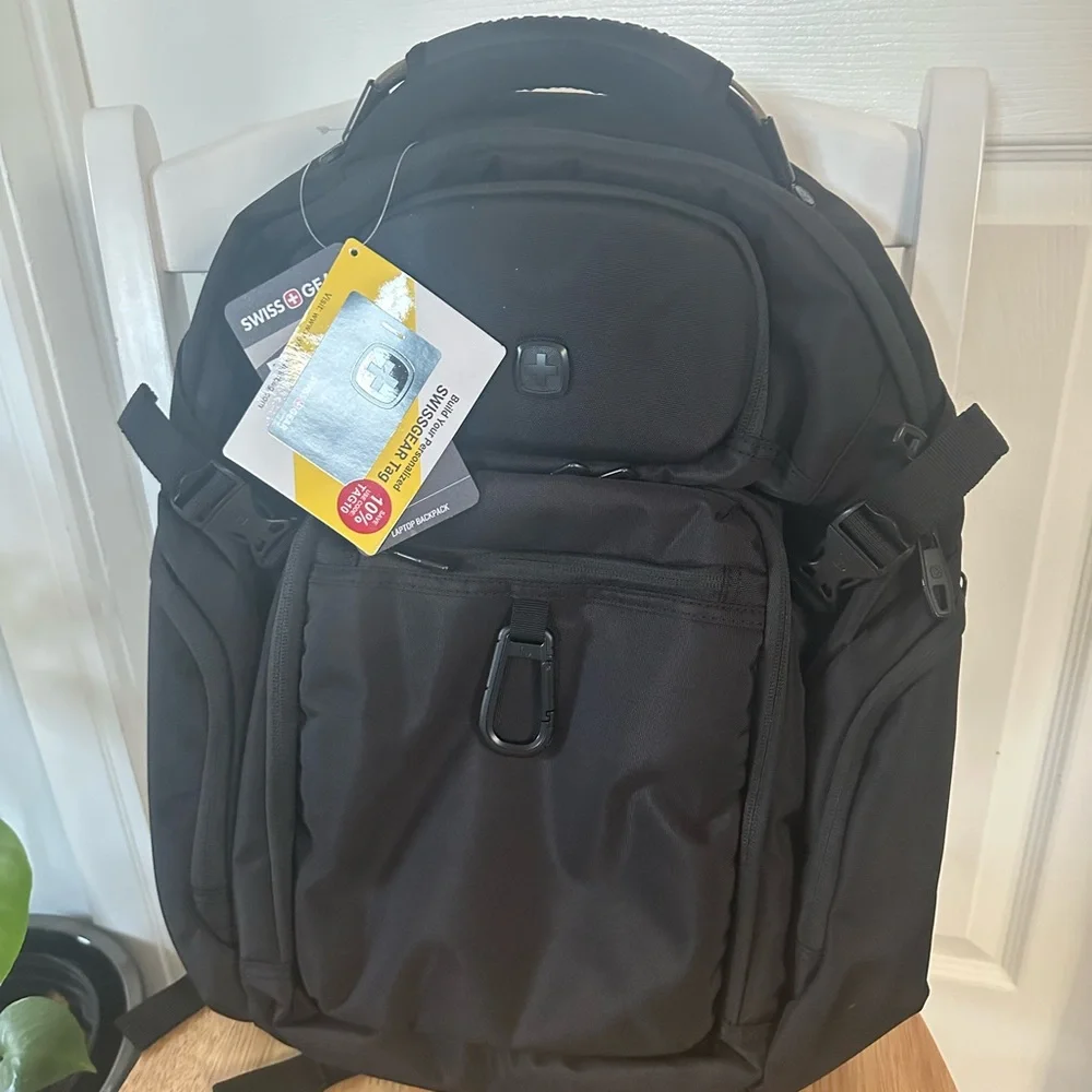 SwissGear Black Backpack with Durable Fabric and Padded Straps - Picture 7 of 10